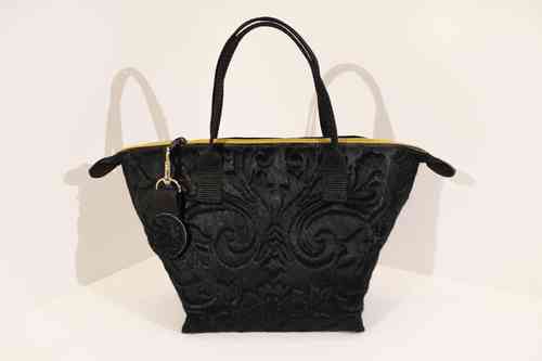 Audrey S Lilly black